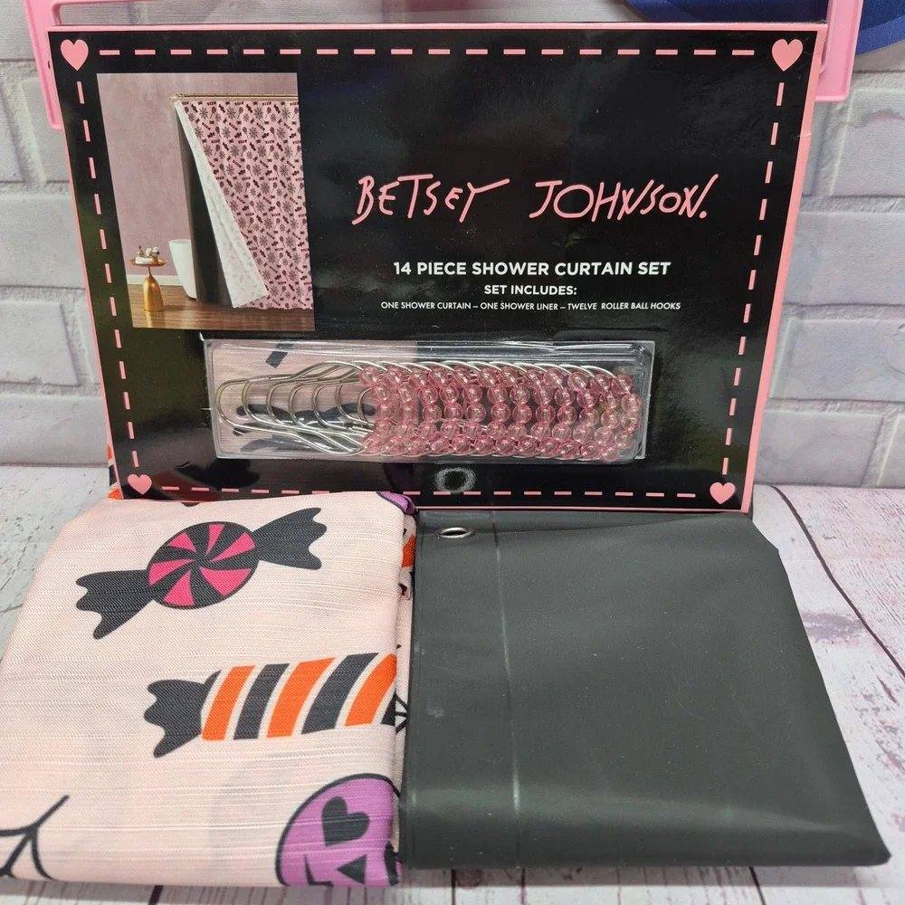 Betsey Johnson Spooky Candy Pink 14pc Shower Curtain Set Halloween Hooks Liner